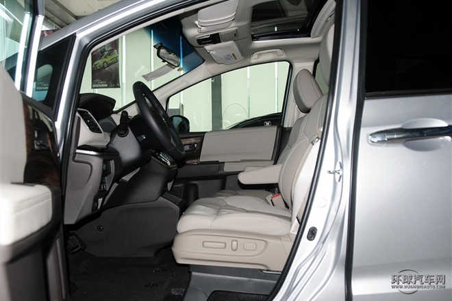 2015款 改款 2.4L 豪華版