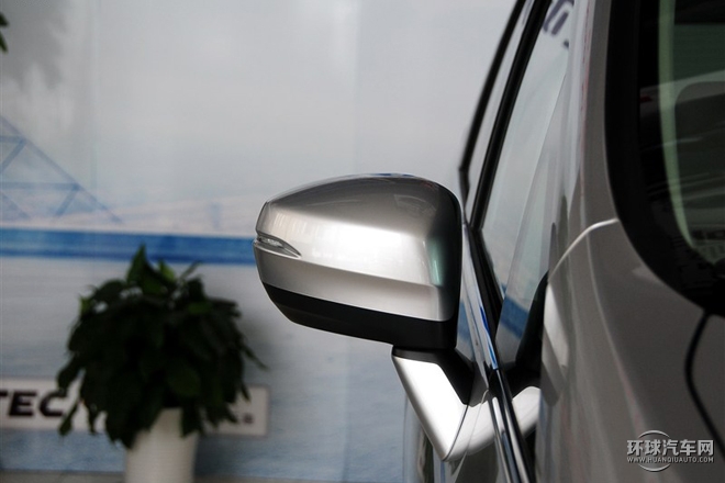 2015款 改款 2.4L 豪華版