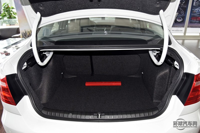 2015款 質惠版 1.6L 自動時尚型