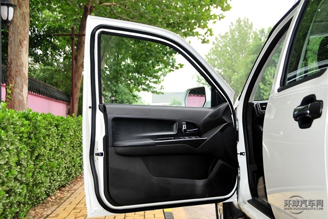 2015款 2.8T兩驅舒適版標準軸距JE493ZLQ4E