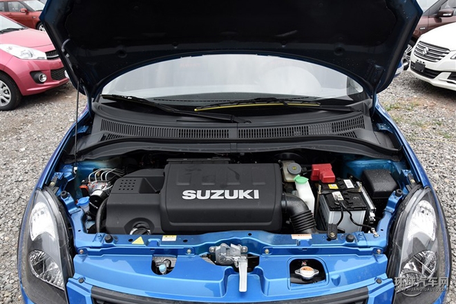 2015款 1.5L 自動(dòng)限定版