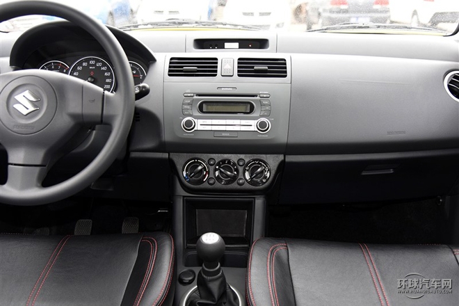 2015款 1.5L 自動限定版