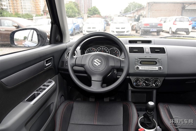 2015款 1.5L 自動限定版