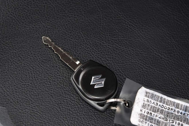 2015款 1.0L 手動限定型