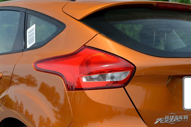 2015款 兩廂 1.0L GTDi 手動超能風(fēng)尚型