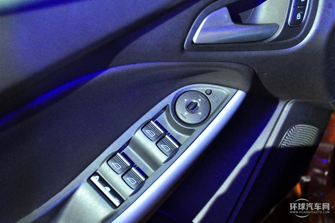 2015款 兩廂 1.5L GTDi 自動運(yùn)動型