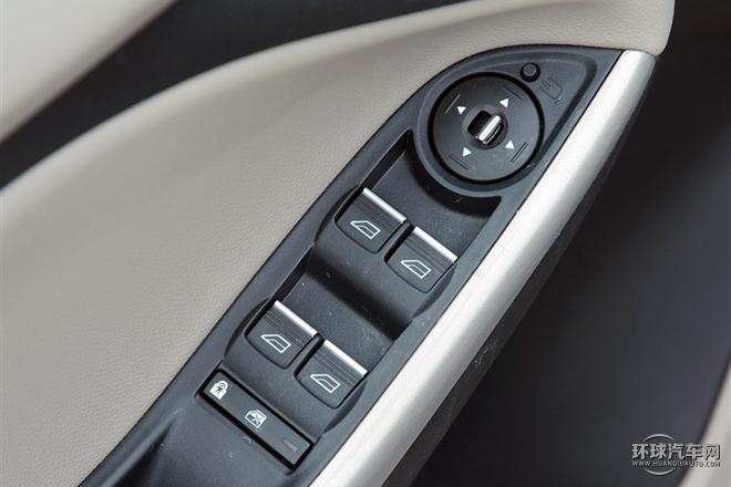 2015款 三廂 1.5L GTDi 自動旗艦型