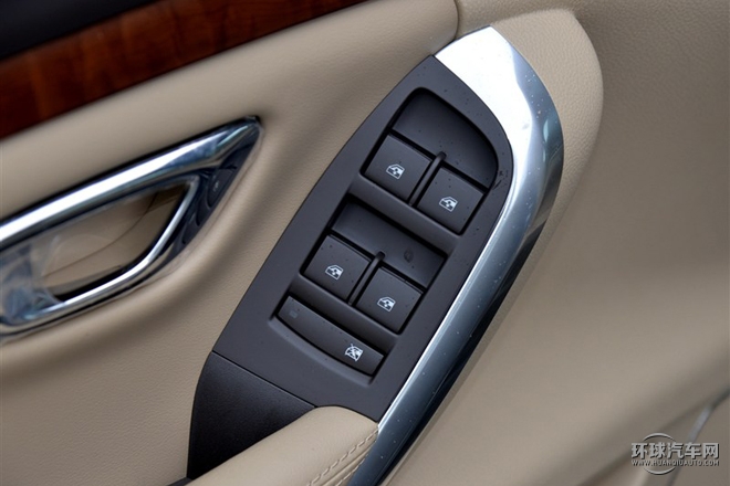 2015款 1.8T 典雅版