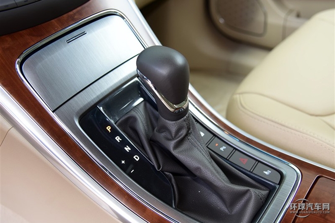 2015款 1.8T 精英版