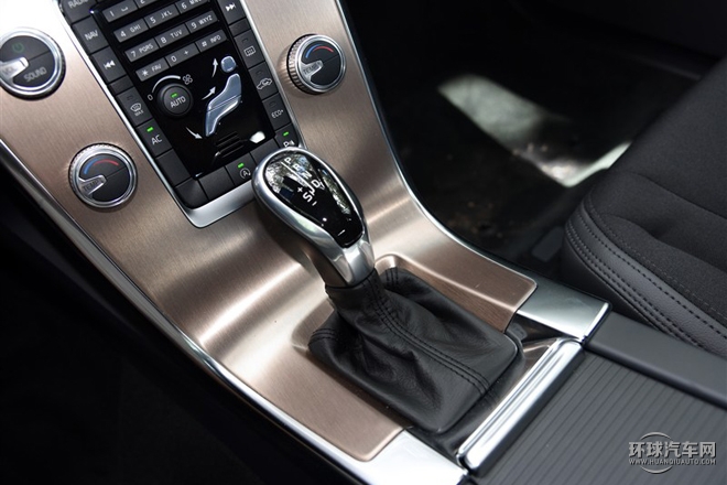 2016款 2.0T T5 智進版