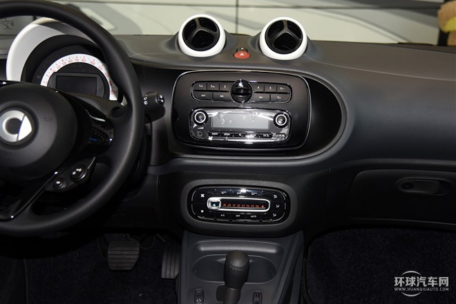 2015款 1.0L 靈動版