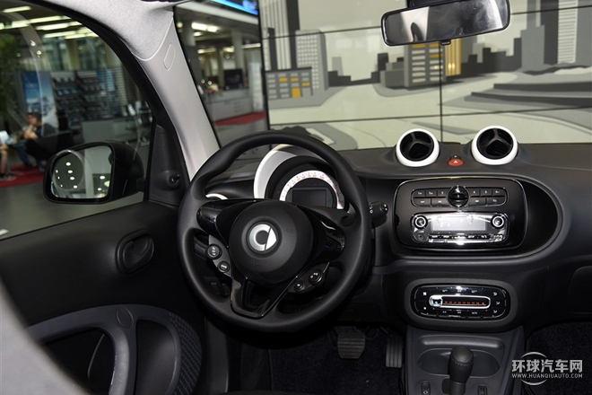 2015款 1.0L 靈動版