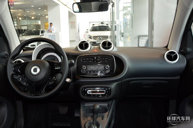 2015款 1.0L 靈動版