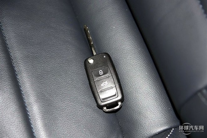 2015款 230TSI 手動豪華版