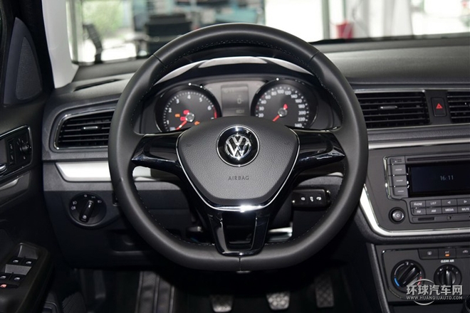 2015款 230TSI 手動豪華版