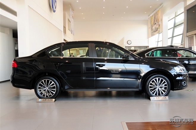 2015款 230TSI 手動豪華版