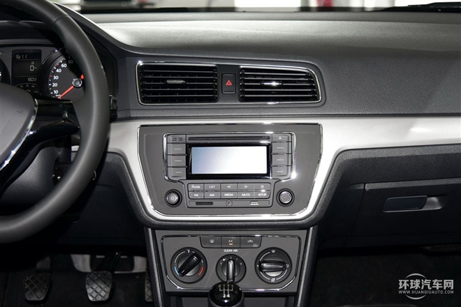 2015款 230TSI 手動(dòng)舒適版