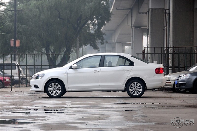 2015款 質(zhì)惠版 1.4L 手動(dòng)舒適型