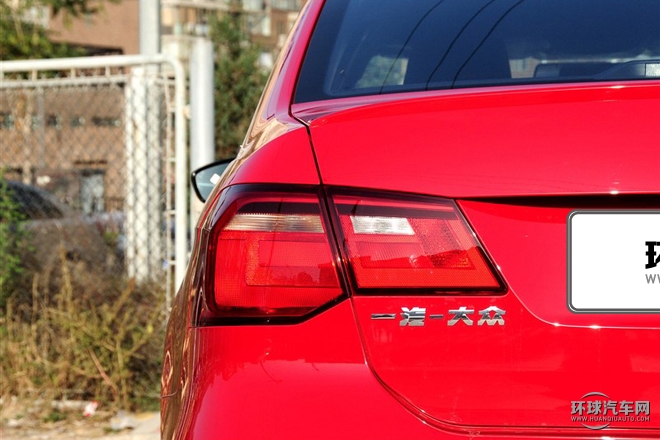 2015款 質(zhì)惠版 1.4TSI 自動(dòng)運(yùn)動(dòng)型