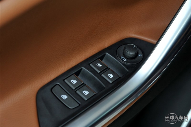 2015款 1.5T 手動豪華型