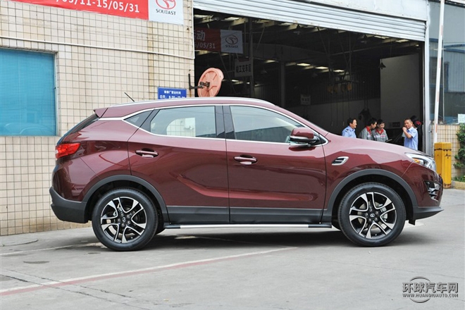 2015款 1.5T 手動豪華型