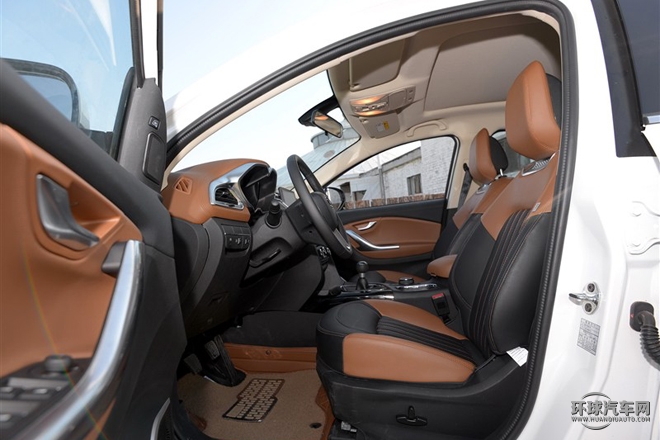 2015款 1.5T 手動(dòng)尊貴型