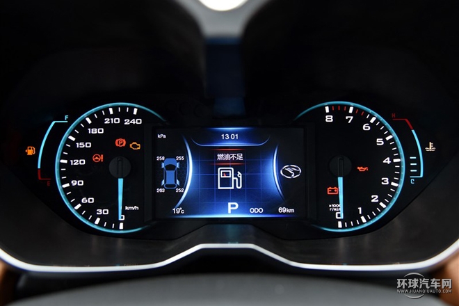 2015款 1.5T 自動尊貴型