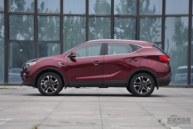 2015款 2.0T 手動運動豪華型