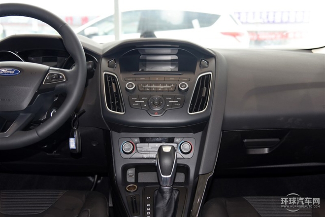 2015款 三廂 1.6L 自動風尚型