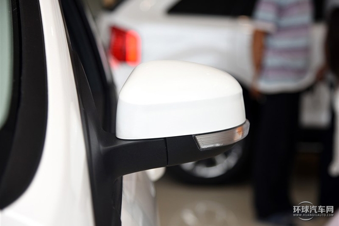 2015款 三廂 1.6L 自動(dòng)風(fēng)尚型