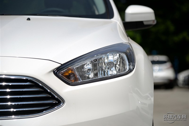 2015款 三廂 1.6L 自動舒適型