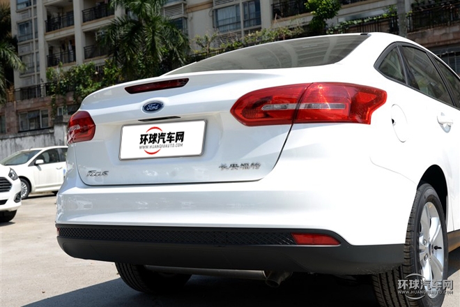 2015款 三廂 1.6L 自動舒適型