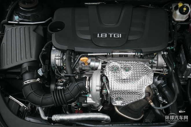 2015款 1.8T 豪華版