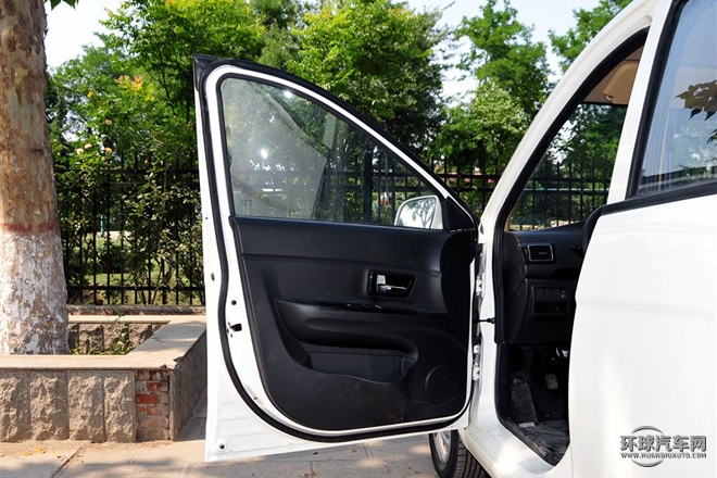 2015款 1.2L 紀念版 標準型