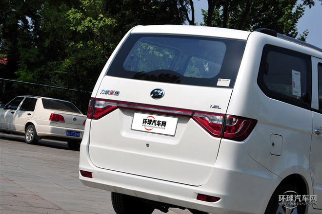 2015款 1.2L 紀念版 標準型