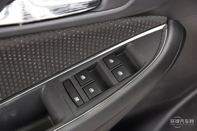 2016款 1.4T 自動兩驅舒適天窗版