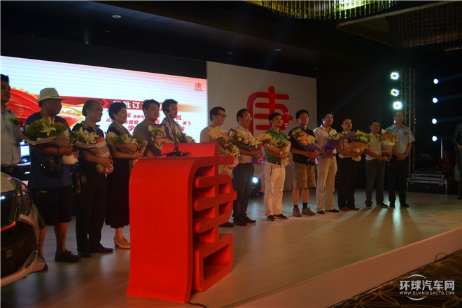 2015款 2.0T 四驅(qū)豪華型