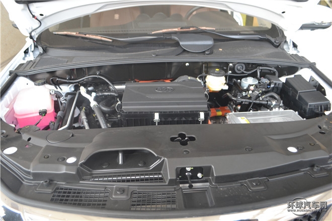 2015款 2.0T 四驅(qū)旗艦型