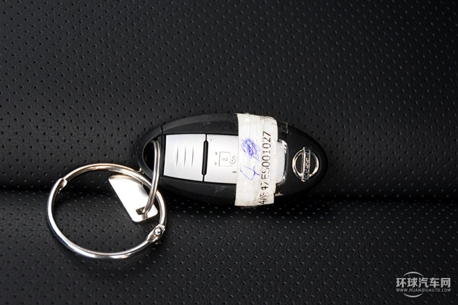 2015款 2.0L CVT舒適MAX版 2WD