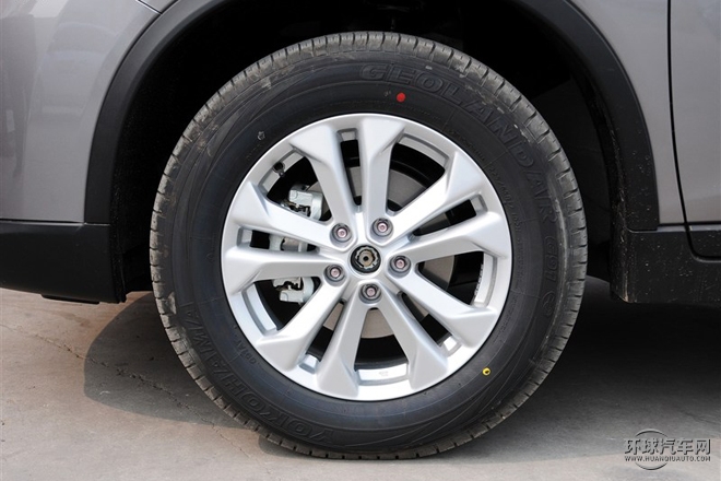 2015款 2.5L CVT領先MAX版 4WD