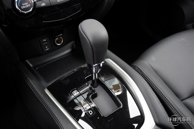 2015款 2.5L CVT領先MAX版 4WD