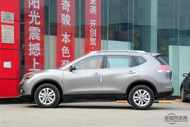 2015款 2.5L CVT領先MAX版 4WD