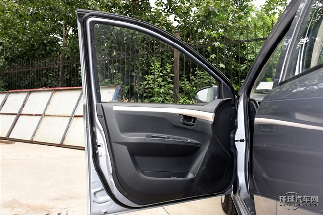 2015款 1.5L 自動精英型