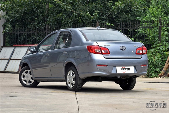 2015款 1.5L 自動精英型