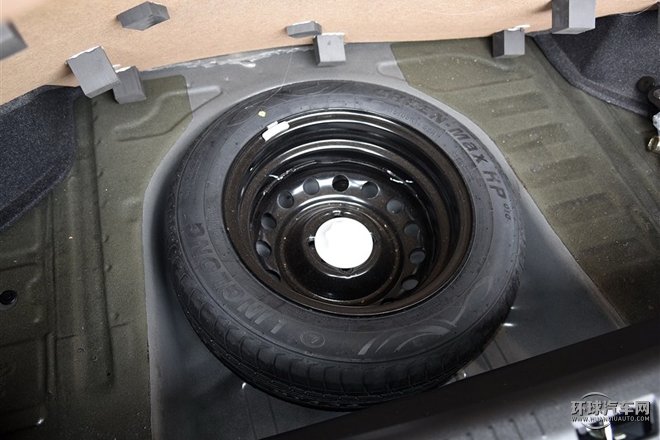 2015款 1.5L 自動進取型