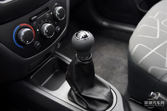 2015款 1.5L 自動進(jìn)取型