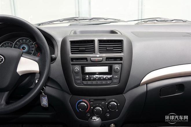 2015款 1.5L 自動進取型