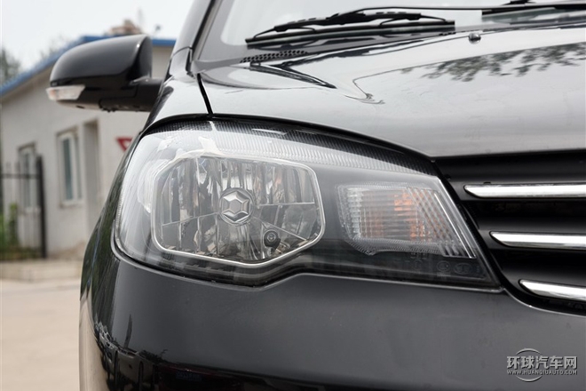 2015款 1.5L 自動進取型