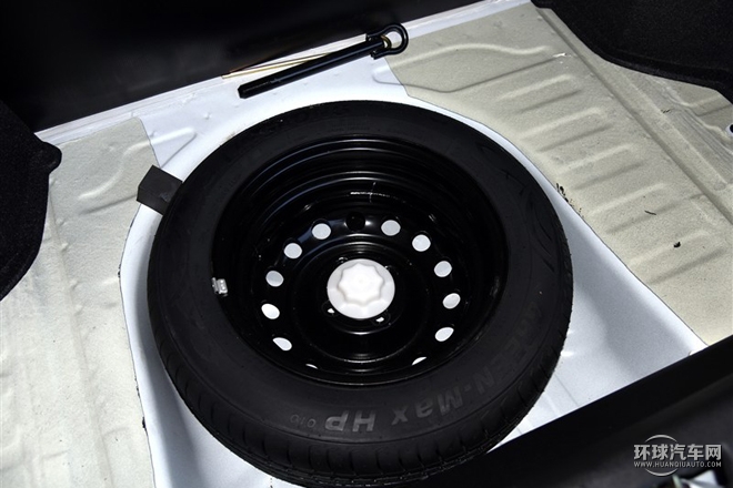 2015款 1.5L 自動標準型