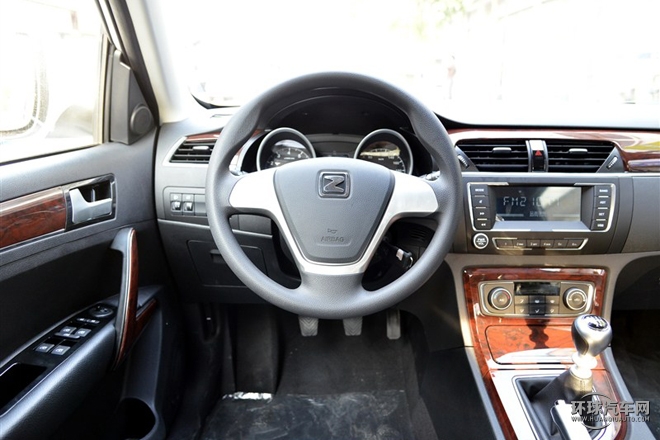 2015款 1.5T 手動(dòng)精英型